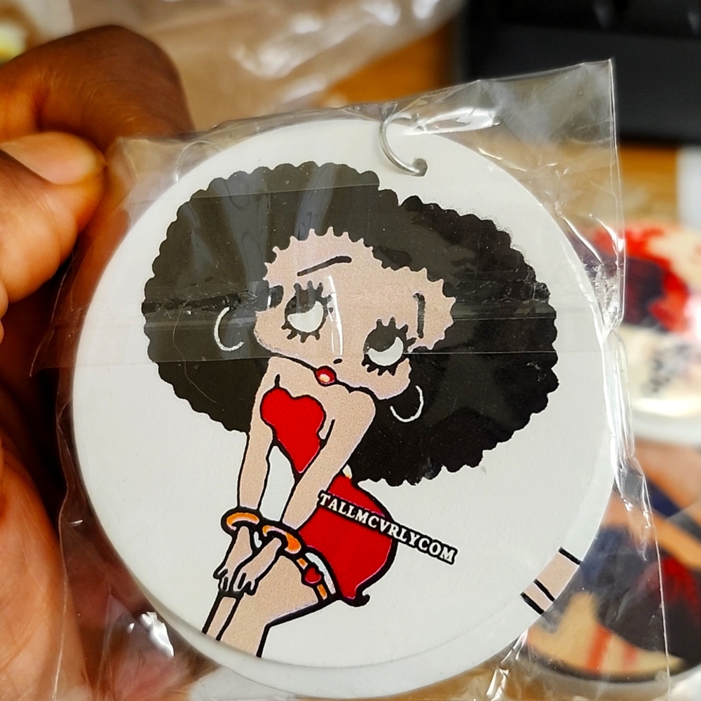 16 pairs of Brand New Earrings